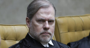 Toffoli deixa relatoria do caso Master