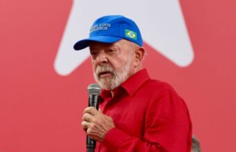 Lula chama eleição de guerra e diz que acabou o “Lulinha paz & amor”