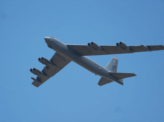 EUA sobrevoam Irã com bombardeiros nucleares pela 1ª vez