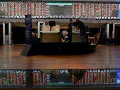 Como investir em ações com Selic em queda e petróleo acima de US$ 100