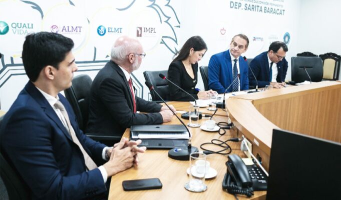 Deputado cita falhas em cálculo e ausência de páginas em processo