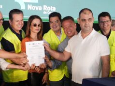 Prefeito Cláudio Ferreira e governador Mauro Mendes assinam ordem de serviço para construção do viaduto do Trevão