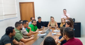 Prefeita garante permanência dos profissionais até nova tratativa junto ao Ministério da Saúde – Prefeita garante permanência dos profissionais até nova tratativa junto ao Ministério da Saúde