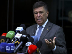 STF se cala sobre número contatado por Vorcaro; Viana quer acionar Facchin