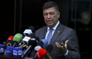 STF se cala sobre número contatado por Vorcaro; Viana quer acionar Facchin