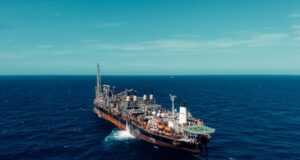 PRIO subiu demais? Morgan rebaixa ação e cita Petrobras para ganhar com petróleo alto