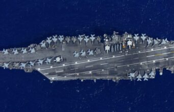 Irã afirma ter lançado mísseis contra porta-aviões dos EUA no Oriente Médio – CartaCapital