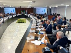 Lula diz que ao menos 18 ministros vão deixar seus cargos