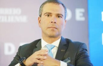 PF prende ex-presidente do BRB envolvido no caso Master