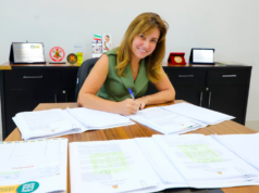 Flávia Moretti sanciona leis de PCCS e garante valorização esperada há décadas pelos servidores – Flávia Moretti sanciona leis de PCCS e garante valorização esperada há décadas pelos servidores