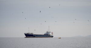 navios relatam disparos após Irã anunciar novo bloqueio