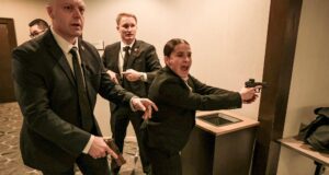 Trump é retirado às pressas após tiros serem ouvidos em jantar na Casa Branca