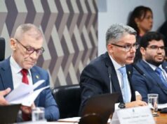 Rejeitado relatório que pedia indiciamento de ministros do STF