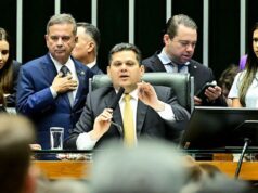 Cai veto de Lula a projeto que reduz a pena de Jair Bolsonaro