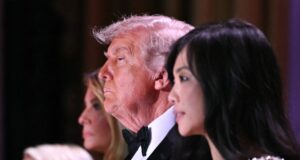 Trump é retirado às pressas após tiros em jantar da Casa Branca com jornalistas – CartaCapital