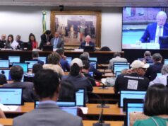 Câmara terá 40 sessões para analisar PEC da 6 X 1 em comissão especial