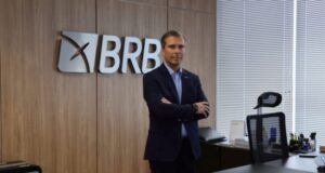 Leia mensagens que indicam propina de Vorcaro a ex-presidente do BRB