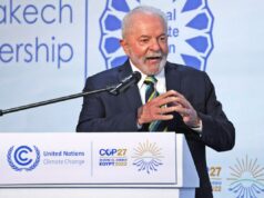 Lula reafirma candidatura após especulação sobre desistência