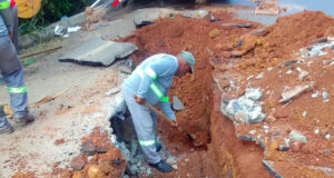 Várzea Grande realiza operação tapa-buracos mesmo com ponto facultativo – Várzea Grande realiza operação tapa-buracos mesmo com ponto facultativo