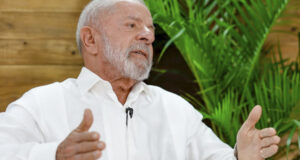 Lula rebate Trump, diz que Pix é do Brasil e não será alterado