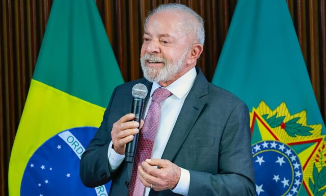 lula_reuniao_ministerial.jpg