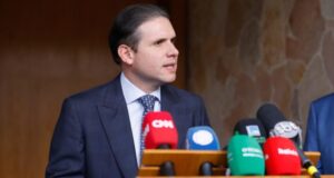 Motta defende derrubada de veto da dosimetria e fala em “distensionar” STF