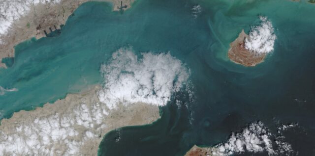 2026-04-17T171049Z_1177853573_RC23RKAW39PV_RTRMADP_3_IRAN-CRISIS-HORMUZ-SATELLITE.jpg