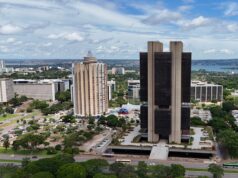inflação de 2026 sobe pela 8ª semana seguida e Selic vai a 10% em 2029