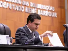 Deputado Thiago Silva reivindica ações do Estado contra a violência e pede reforço de equipes psicossociais nas escolas