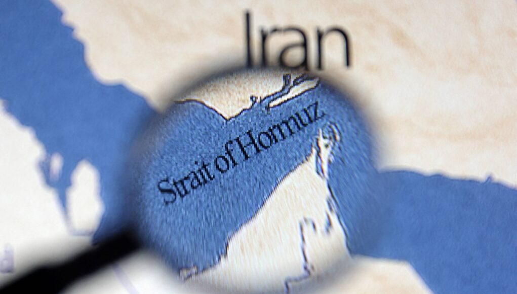 2025-06-22T210112Z_795390174_RC2W7FACSU4Q_RTRMADP_3_IRAN-NUCELAR-HORMUZ.jpg