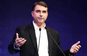 Moraes marca para o dia 28 depoimento de Flávio em investigação