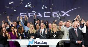 Medo de bolha em OpenAI, Anthropic e SpaceX? Veja como investir em IA