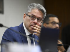“Mais uma tentativa absurda e ilegal de intimidação”, diz Vieira sobre PGR
