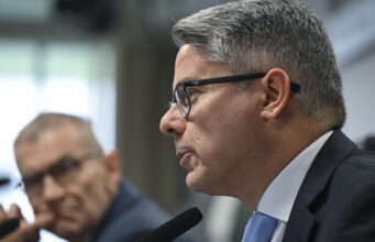 PGR envia à Procuradoria Eleitoral representação de Gilmar contra Vieira