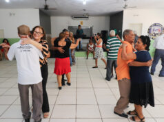 Baile reúne idosos do Cristo Rei e fortalece convivência com apoio da Prefeitura – Baile reúne idosos do Cristo Rei e fortalece convivência com apoio da Prefeitura