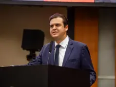 Lei incentiva energia solar e amplia acesso ao crédito para famílias e microempresas