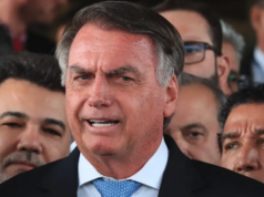 PF realiza operação na casa de Bolsonaro em busca de armas
