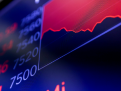 Futuros de NY abrem instáveis e petróleo sobe após novos ataques dos EUA ao Irã