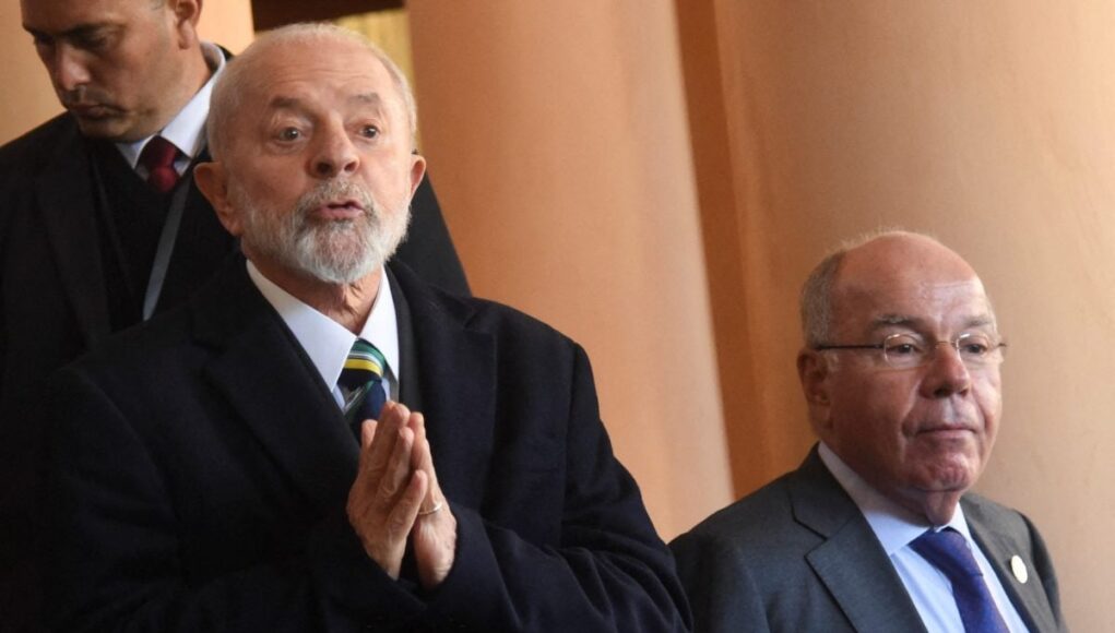 Lula-e-Mauro-Vieria-foto-Daniel-Duarte-AFP.jpg