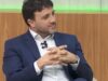 Moraes é o marqueteiro do Flávio, ironiza Renan Santos