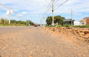 Secretaria de Viação e Obras fará intervenção emergencial na Avenida Leôncio Lopes e notifica empresa responsável pela obra – Secretaria de Viação e Obras fará intervenção emergencial na Avenida Leôncio Lopes e notifica empresa responsável pela obra
