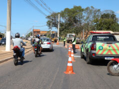 Prefeitura de Várzea Grande inicia manutenção emergencial na Avenida Leôncio Lopes para garantir segurança viária – Prefeitura de Várzea Grande inicia manutenção emergencial na Avenida Leôncio Lopes para garantir segurança viária