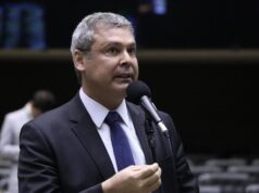 Lindbergh pede a Moraes a revogação da prisão domiciliar de Bolsonaro após carta a Flávio – CartaCapital