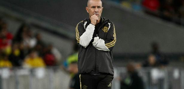 leonardo-jardim-tecnico-do-flamengo-durante-partida-contra-o-cusco-pela-libertadores-1779853988200_v.jpeg