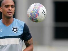 Ex-atacante do Botafogo morre após queda de muro em ventania no Rio