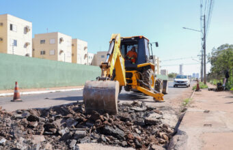 Prefeitura de Várzea Grande executa manutenção viária em nove pontos do município nesta quarta-feira (12.08) – Prefeitura de Várzea Grande executa manutenção viária em nove pontos do município nesta quarta-feira (12.08)