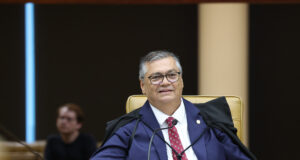 Aliado de Dino assume comando do TCE-MA após afastamento de sobrinho de Brandão