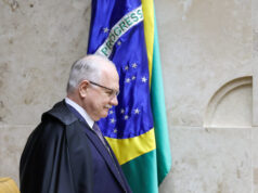 Fachin promete lei para limitar salários de juízes