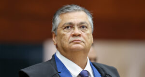 Dino aponta contradição entre partidos e versão de Valdemar sobre emendas