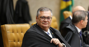 Entenda como fica o julgamento sobre Moraes-Vorcaro após o pedido de vista